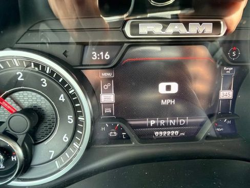 Used 2022 RAM 1500 Big Horn AWD/4WD image 8
