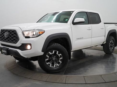Used 2020 Toyota Tacoma TRD Off-Road w/ Technology Package AWD/4WD image 1