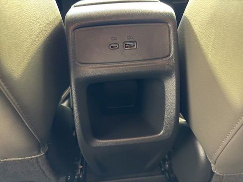 Used 2025 Chevrolet Trax ACTIV w/ Driver Confidence Package FWD image 11