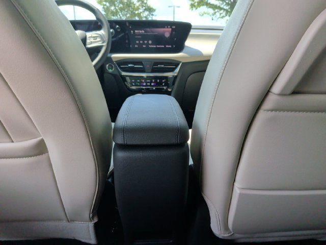 Used 2024 Buick Encore GX Avenir w/ Avenir Convenience Package FWD image 32