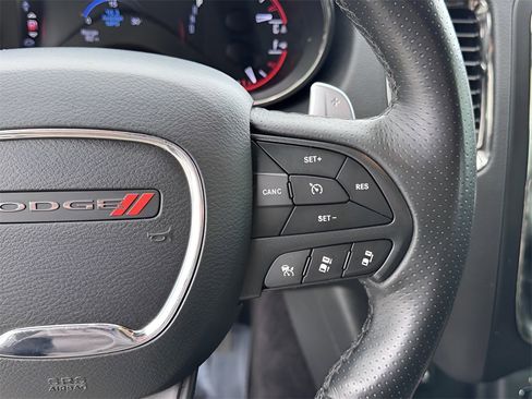 Used 2018 Dodge Durango R/T w/ Technology Group image 17