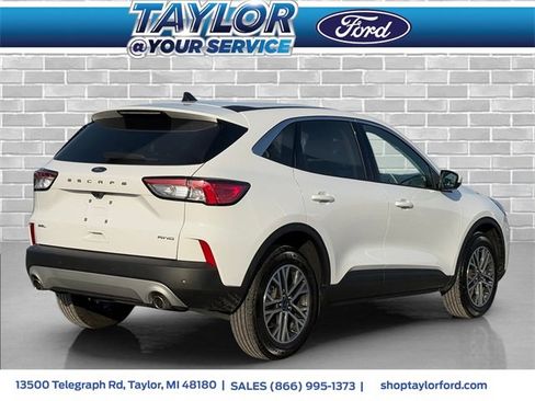 Certified 2022 Ford Escape SEL image 3