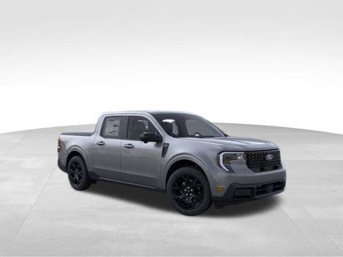 New 2025 Ford Maverick Lariat w/ Black Appearance Package image 7