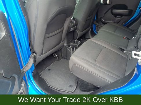 Used 2021 Jeep Gladiator Willys image 12