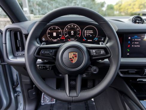 New 2026 Porsche Cayenne Coupe image 30