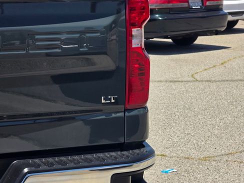 Used 2025 Chevrolet Silverado 1500 LT RWD image 8