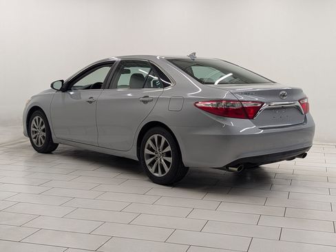 Used 2017 Toyota Camry XSE image 2
