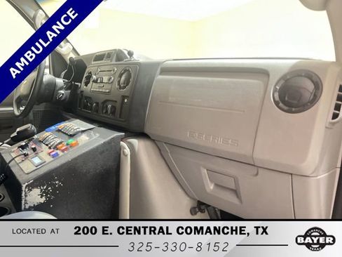 Used 2013 Ford E-450 and Econoline 450 Super Duty w/ Ambulance Prep Pkg image 21