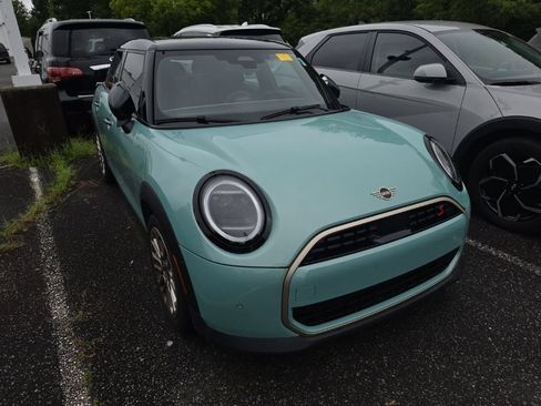 Used 2026 MINI Cooper S FWD image 2