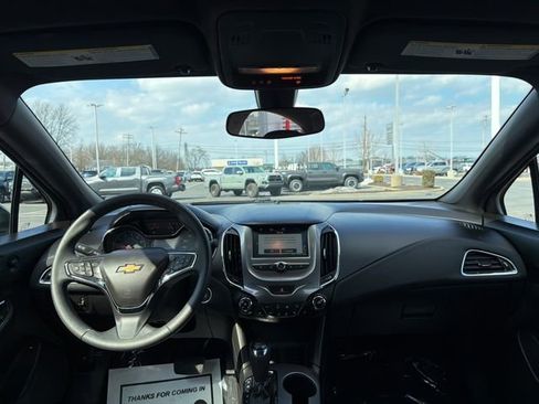 Used 2016 Chevrolet Cruze LT w/ Convenience Package image 12