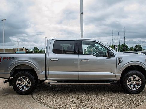 Used 2022 Ford F150 XLT w/ Equipment Group 302A High AWD/4WD image 6