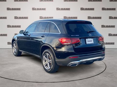 Used 2021 Mercedes-Benz GLC 300 4MATIC image 3