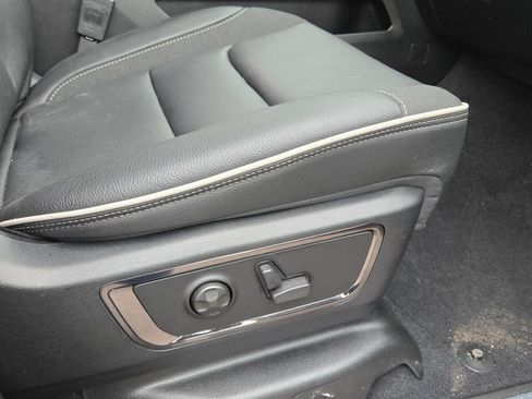 Used 2025 RAM 1500 Limited image 6