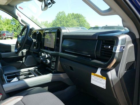 New 2026 Ford F250 Lariat w/ Black Appearance Package AWD/4WD image 11