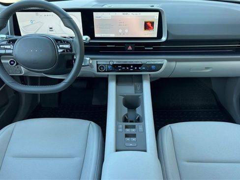 Certified 2025 Hyundai Ioniq 6 SEL image 18