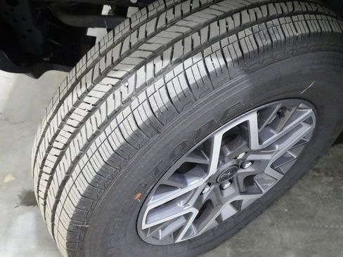 Used 2024 Jeep Wrangler Sahara image 37