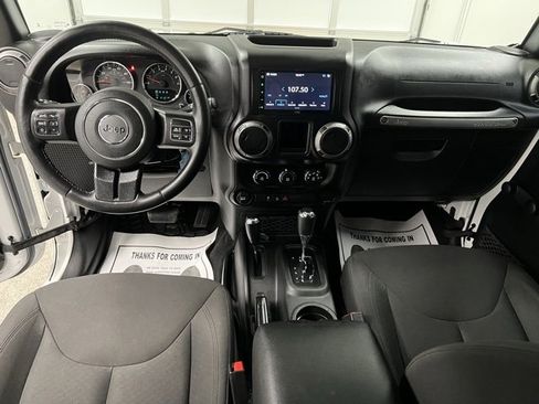 Used 2016 Jeep Wrangler Unlimited Sport w/ Connectivity Group image 29
