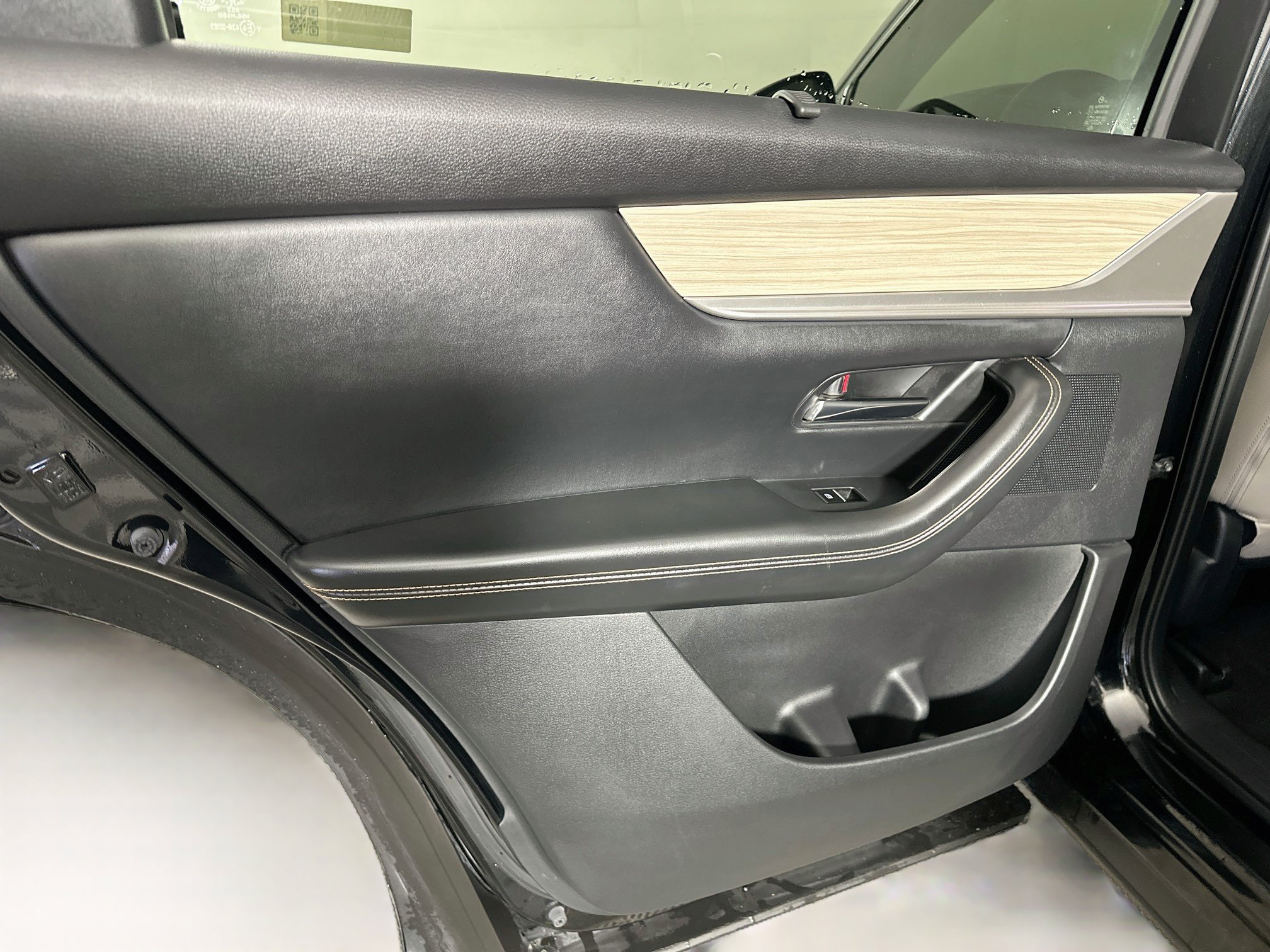 Used 2024 MAZDA CX-90 3.3 Turbo w/ Preferred Plus AWD/4WD image 28