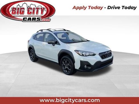 Used 2022 Subaru Crosstrek 2.5i Sport w/ Moonroof Package AWD/4WD image 1