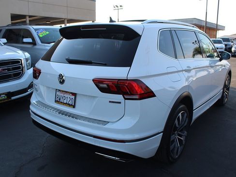 Used 2021 Volkswagen Tiguan SEL Premium R-Line w/ 3rd Row Seat Package AWD/4WD image 7