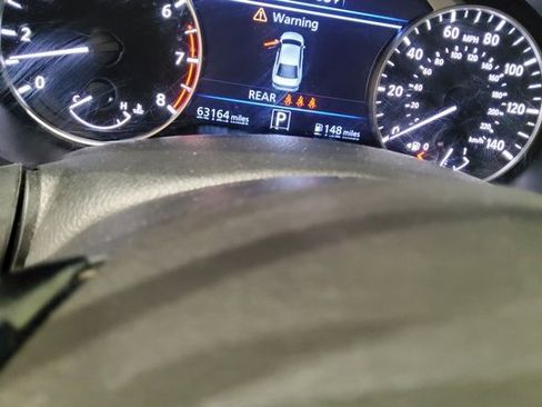 Used 2023 Nissan Altima 2.5 SR w/ SR Premium Package image 32