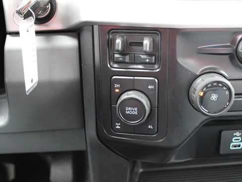Used 2026 Ford F250 XL AWD/4WD image 25