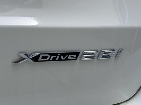 New 2026 BMW X1 xDrive28i w/ Technology Package AWD/4WD image 32