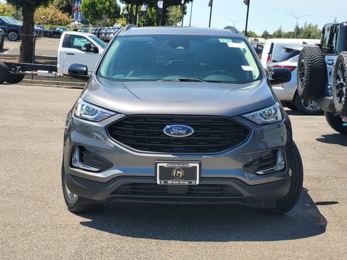 Certified 2022 Ford Edge SEL w/ Sport Appearance Package image 2