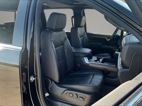 Used 2024 Chevrolet Silverado 2500 High Country w/ High Country Premium Package AWD/4WD image 30