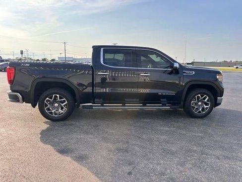 Used 2023 GMC Sierra 1500 SLT w/ SLT Premium Package AWD/4WD image 7