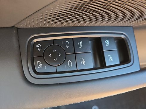 New 2026 Porsche Taycan AWD/4WD image 14