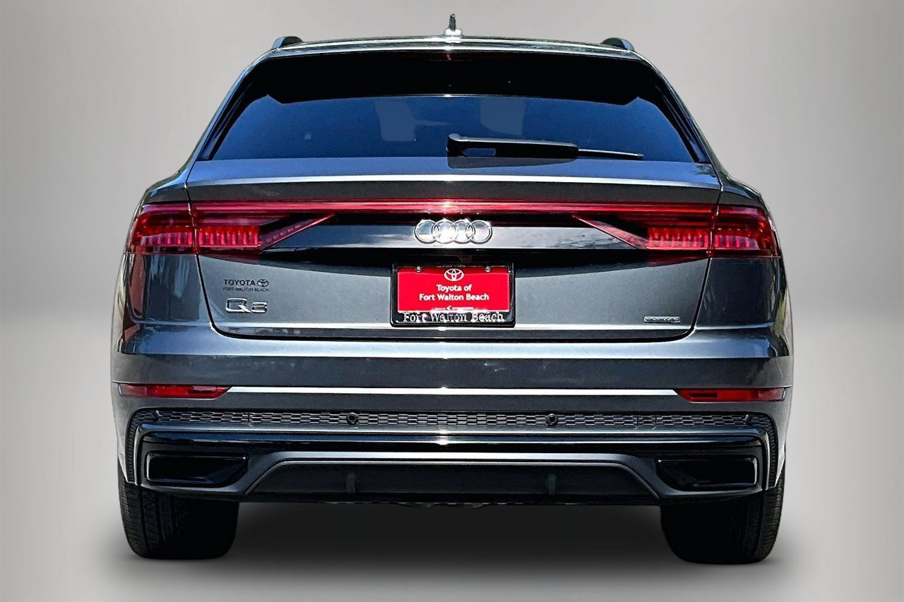 Used 2019 Audi Q8 Prestige w/ Adaptive Chassis Package AWD/4WD image 6