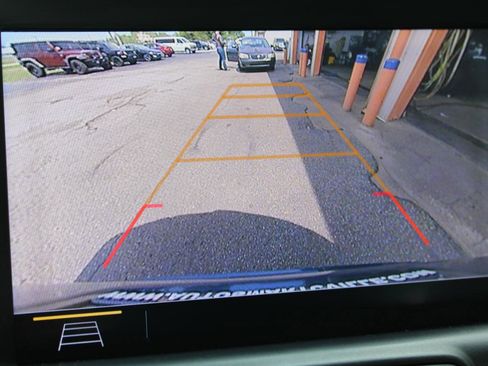 Used 2020 GMC Terrain SLT image 29