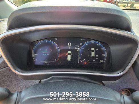Used 2026 Toyota Corolla Cross XLE FWD image 30