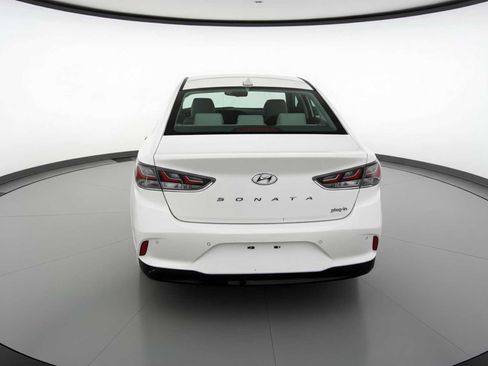 Used 2019 Hyundai Sonata Limited image 4