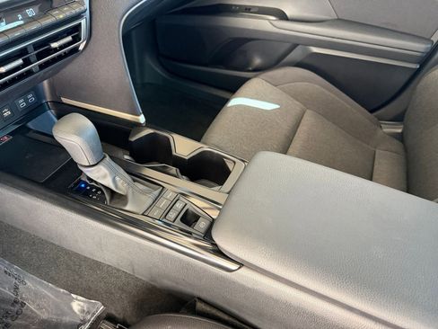 Used 2025 Toyota Camry LE image 35