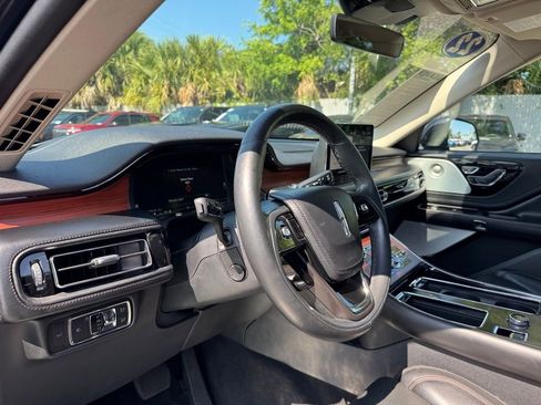 Used 2022 Lincoln Aviator Reserve w/ Equipment Group 201A image 44