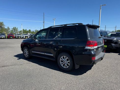 Used 2017 Toyota Land Cruiser AWD/4WD image 2