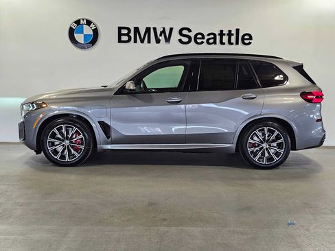 New 2026 BMW X5 xDrive50e w/ Executive Package AWD/4WD image 3