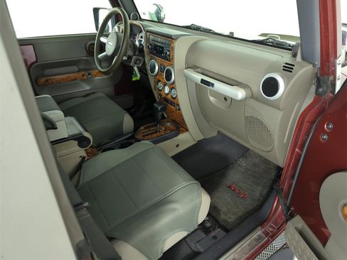 Used 2007 Jeep Wrangler Sahara w/ PWR Convenience Group image 30