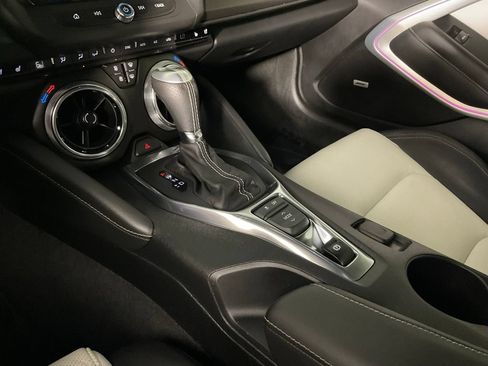 Used 2020 Chevrolet Camaro LT RWD image 17