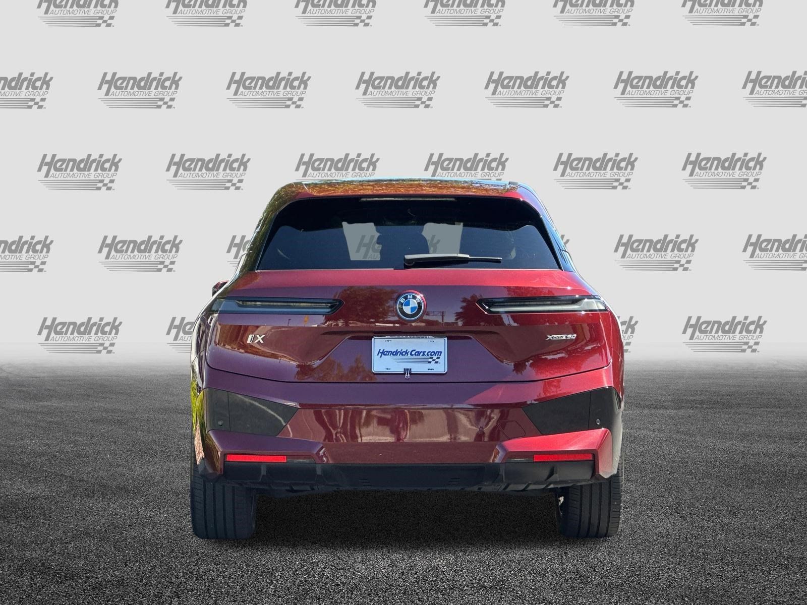 Used 2024 BMW iX xDrive50 w/ Sport Package AWD/4WD image 6
