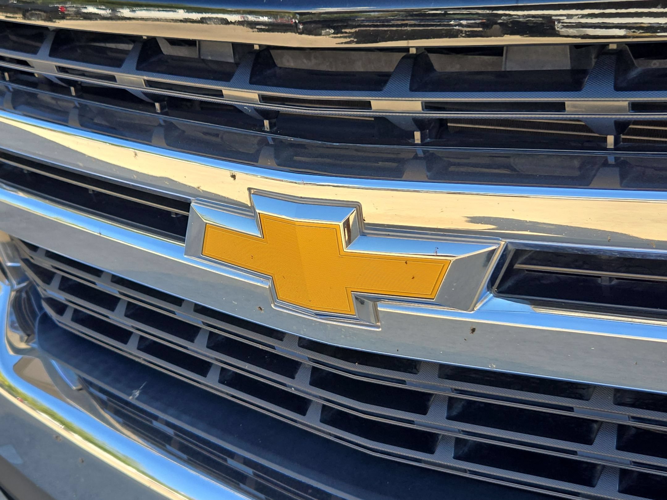 Used 2022 Chevrolet Silverado 1500 LT RWD image 2