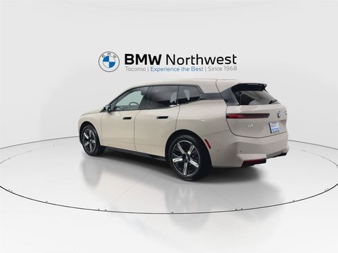 New 2026 BMW iX xDrive45 image 12