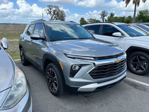 Used 2024 Chevrolet TrailBlazer LT w/ LT Cold Weather Package image 6