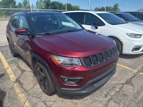 Used 2021 Jeep Compass Latitude w/ Sun and Sound Group AWD/4WD image 23