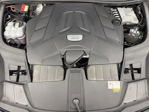 Used 2022 Porsche Cayenne Platinum Edition AWD/4WD image 64