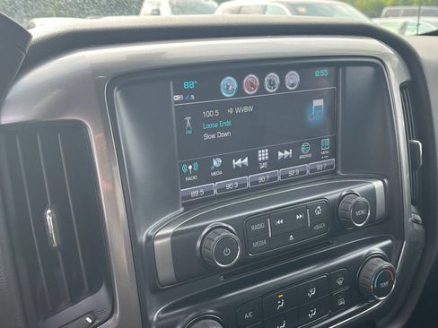 Used 2019 Chevrolet Silverado 1500 LT AWD/4WD image 42