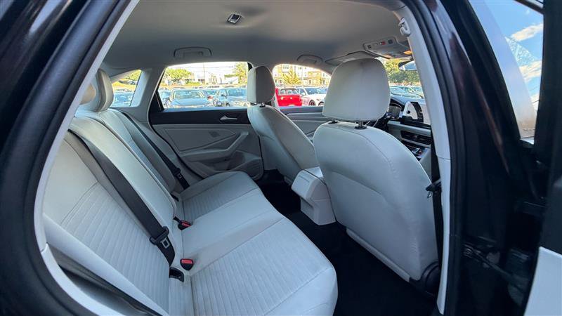 Used 2025 Volkswagen Jetta S FWD image 9