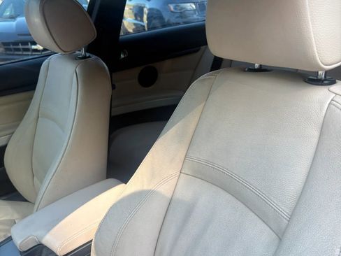 Used 2013 BMW 335i xDrive Coupe AWD/4WD image 7